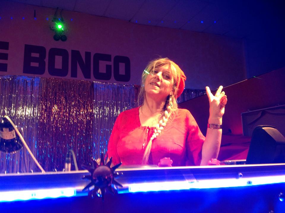 2014 NOVEMBRE BAIBONGO DJ CHANTALE EN ORANGE.jpg